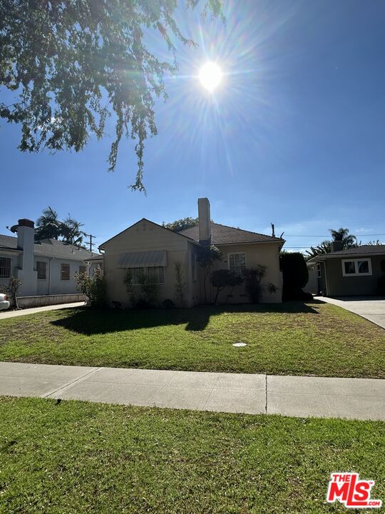 Property photo for 3445 S Redondo Blvd, Los Angeles, CA