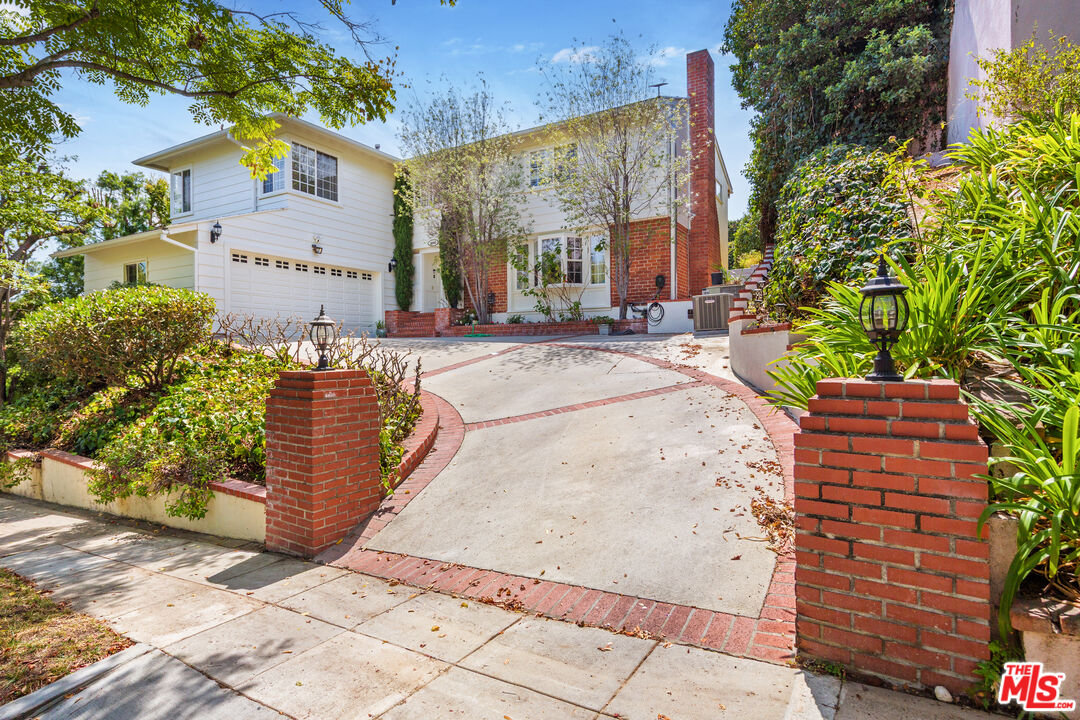 Property photo for 9808 Hillgreen Pl, Beverly Hills, CA