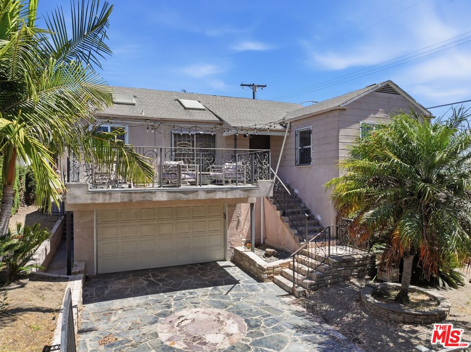 Property photo for 5760 Valley Ridge Dr, Los Angeles, CA