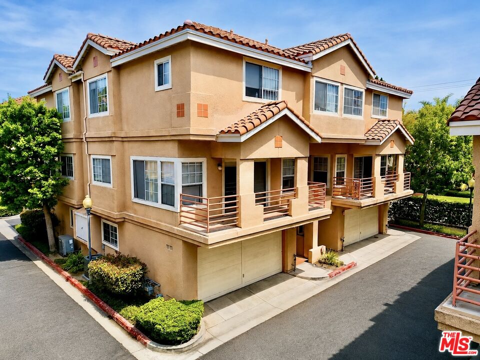 Property photo for 14063 Lemoli Ave, Hawthorne, CA