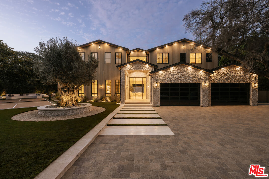 Property photo for 2130 Mandeville Canyon Rd, Los Angeles, CA