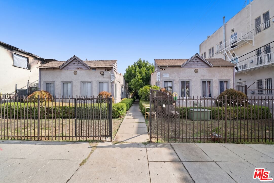 Property photo for 714 N St Andrews Pl, Los Angeles, CA