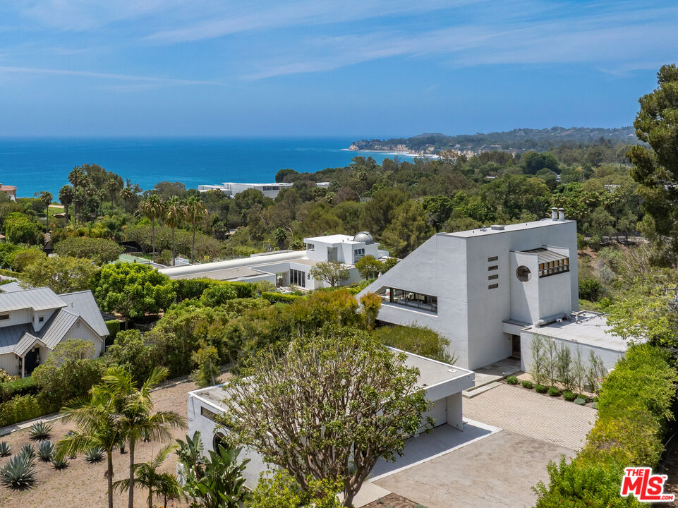 Property photo for 27553 Pacific Coast HWY, Malibu, CA