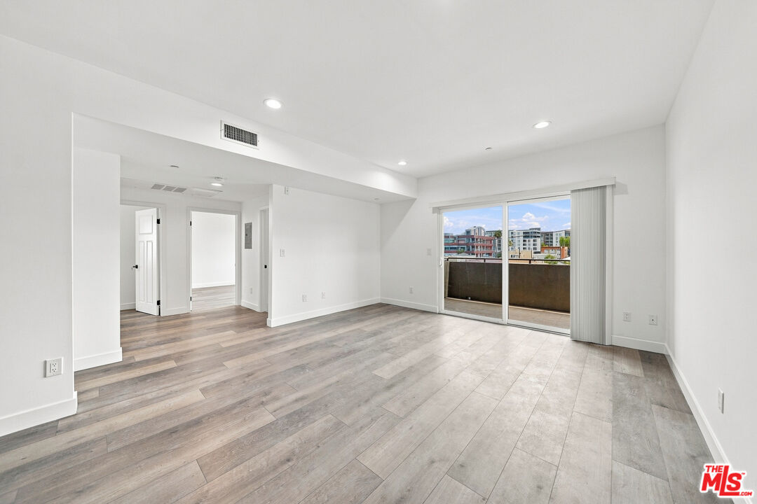 Property photo for 1029 S Hobart Blvd, #303, Los Angeles, CA