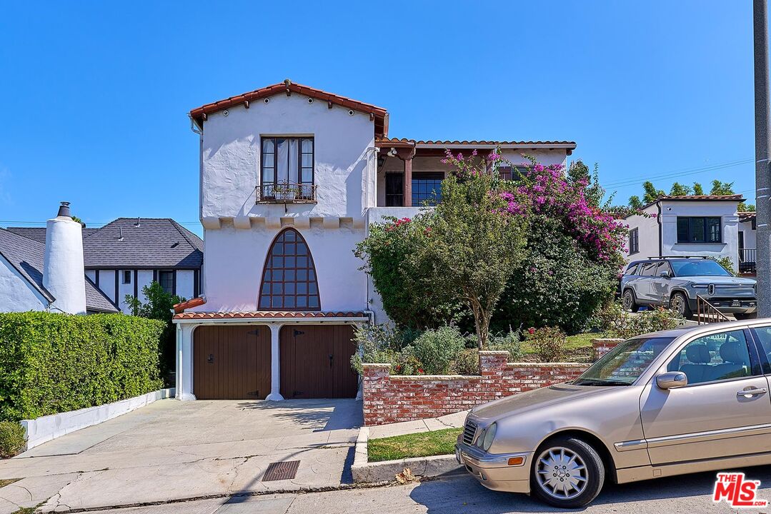 Property photo for 918 S Stanley Ave, Los Angeles, CA