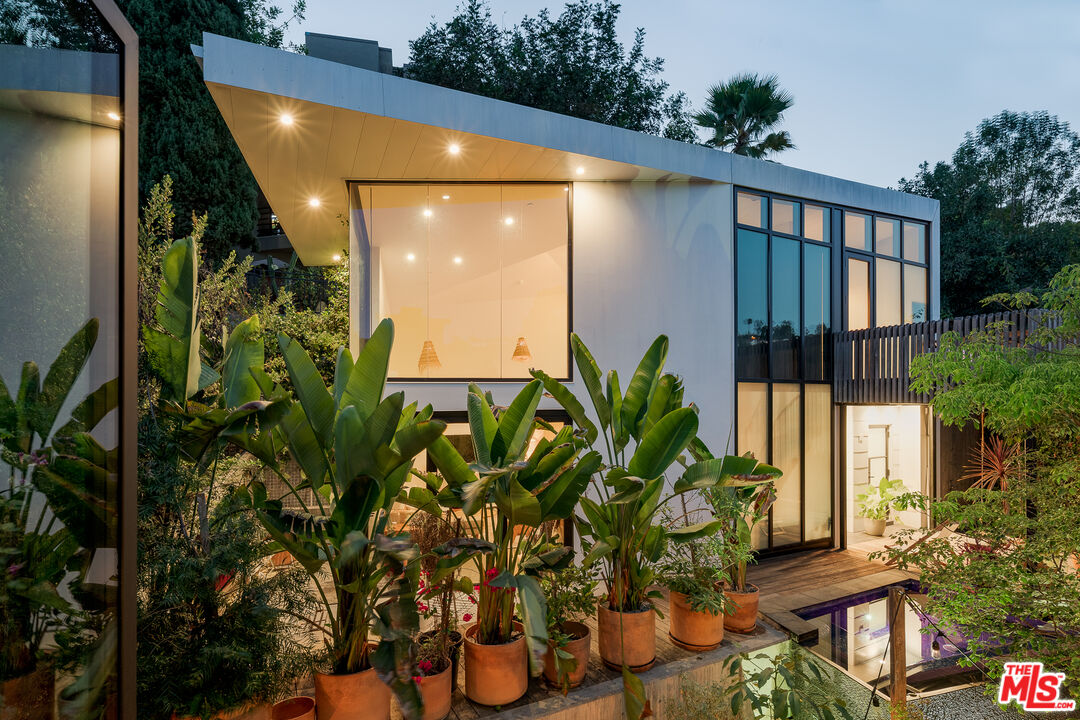 Property photo for 1851 Lobdell Pl, Los Angeles, CA