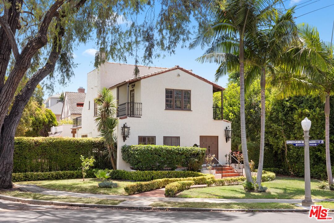 Property photo for 2980 Haddington Dr, Los Angeles, CA
