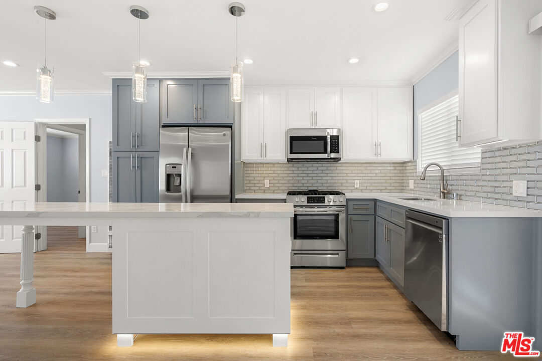 Property photo for 2435 3rd St, #3, Santa Monica, CA