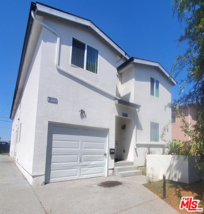 Property photo for 831 E 109th St, Los Angeles, CA