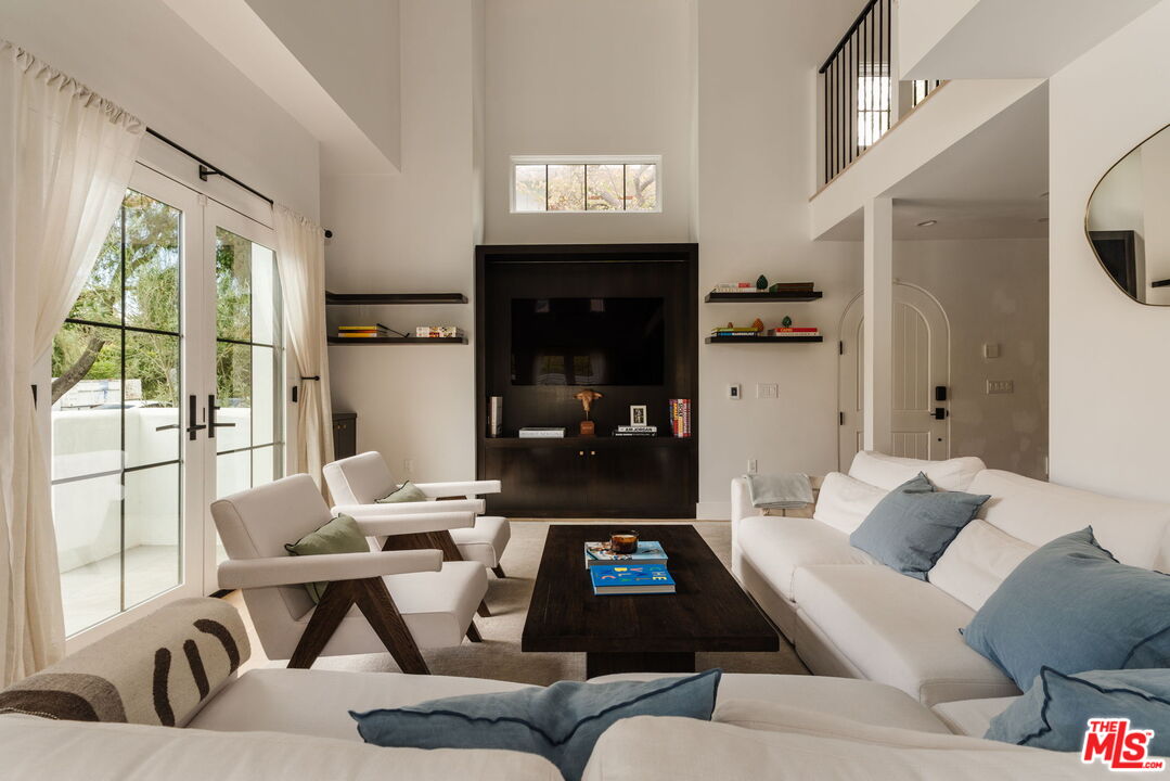 Property photo for 1025 Euclid St, #101, Santa Monica, CA