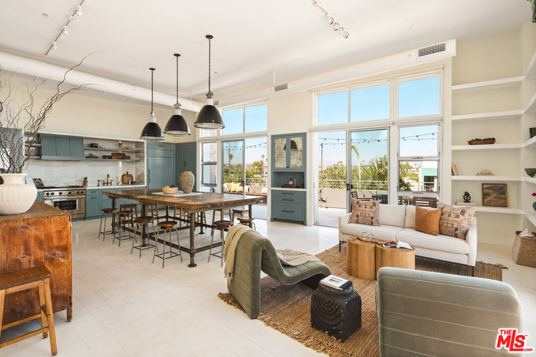 Property photo for 13320 Beach Ave, #403, Los Angeles, CA