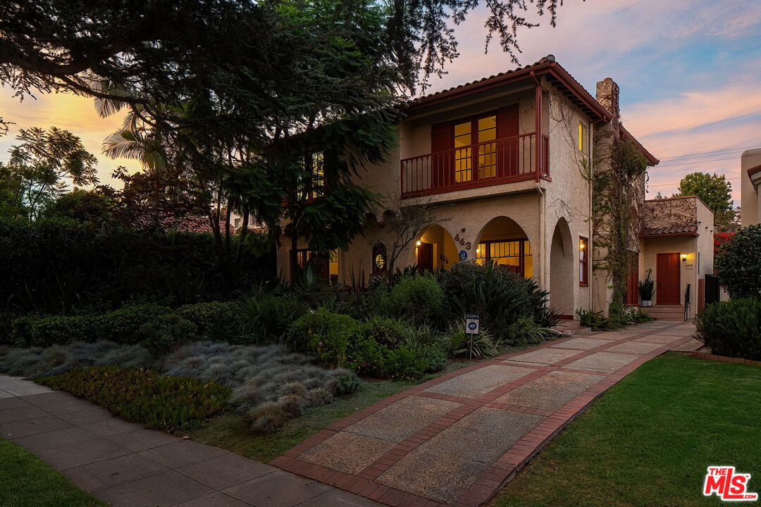 Property photo for 443 16th St, Santa Monica, CA