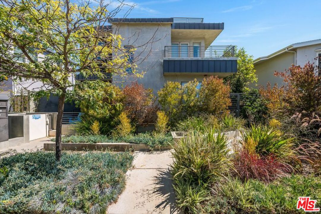 Property photo for 811 19th St, #3, Santa Monica, CA