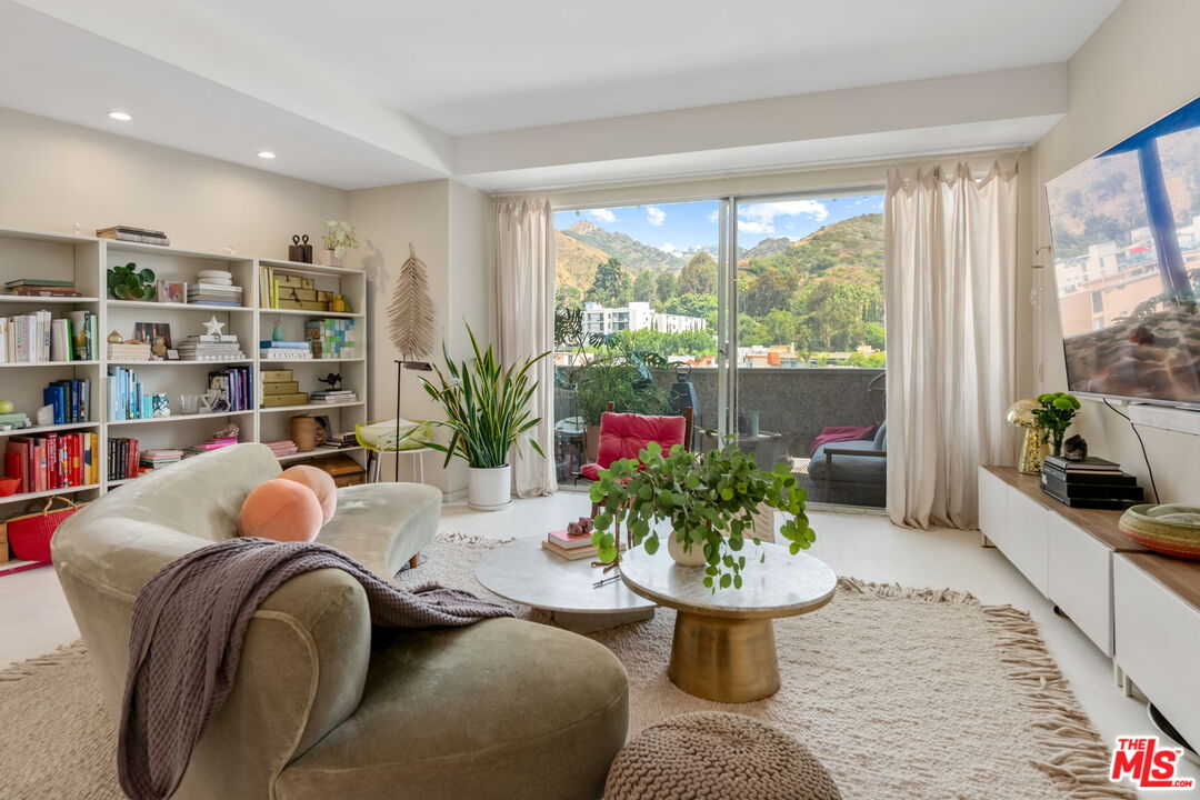 Property photo for 7250 Franklin Ave, #903, Los Angeles, CA