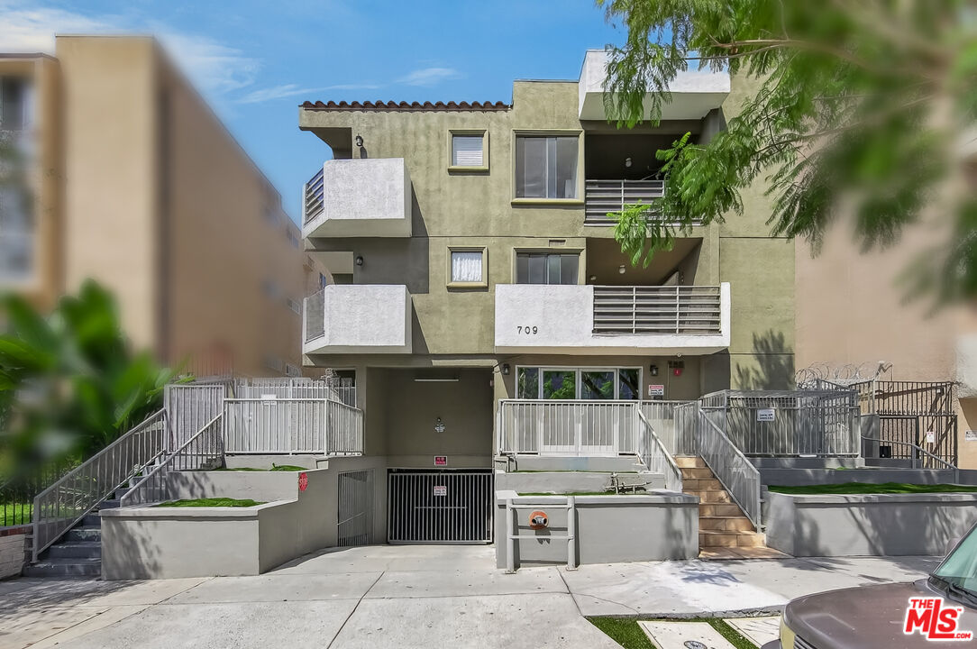 Property photo for 709 S Kingsley Dr, Los Angeles, CA