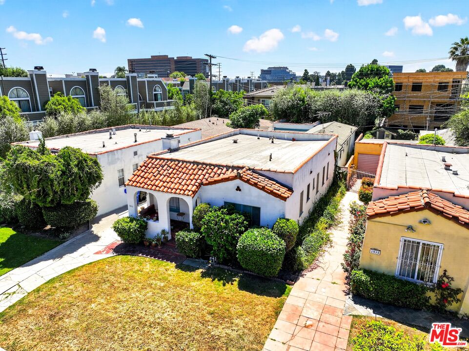 Property photo for 1941 Barry Ave, Los Angeles, CA