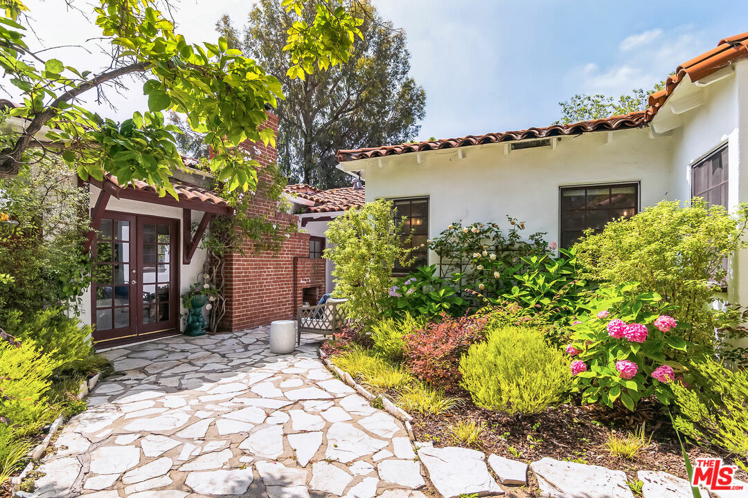 Property photo for 451 Veteran Ave, Los Angeles, CA
