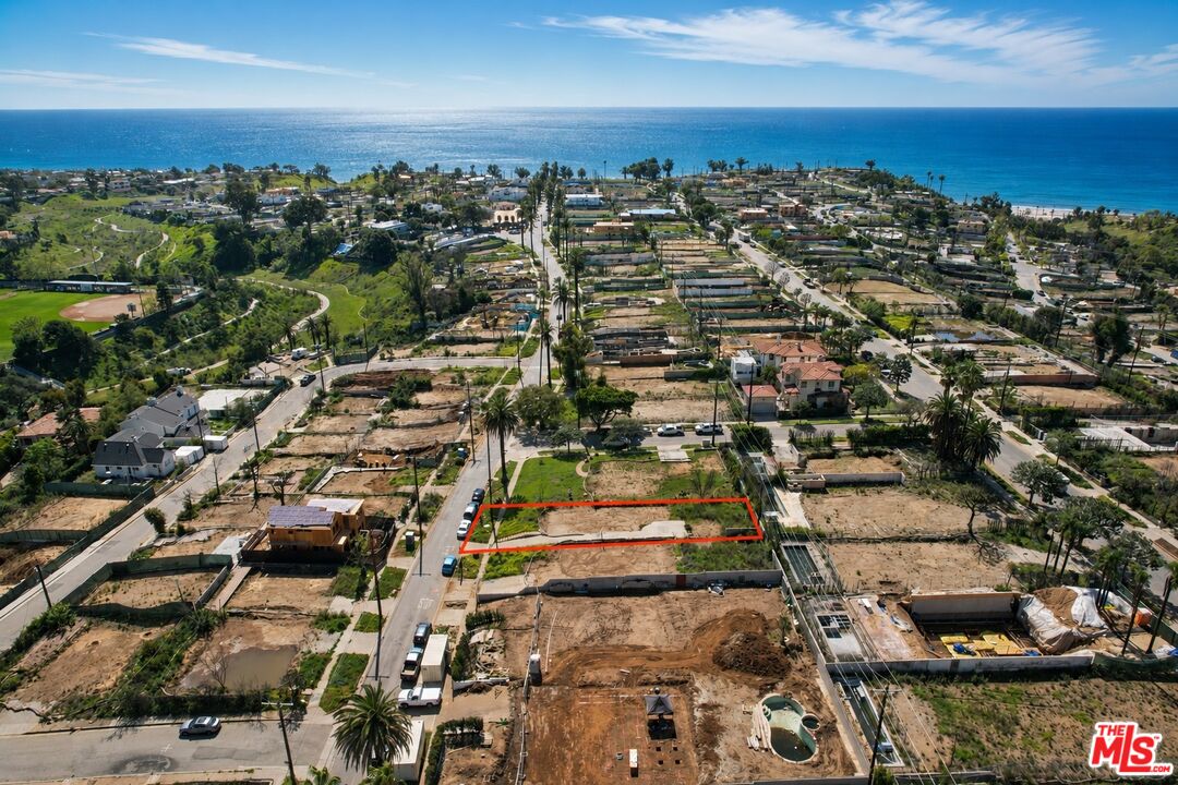 Property photo for 709 Swarthmore Ave, Los Angeles, CA