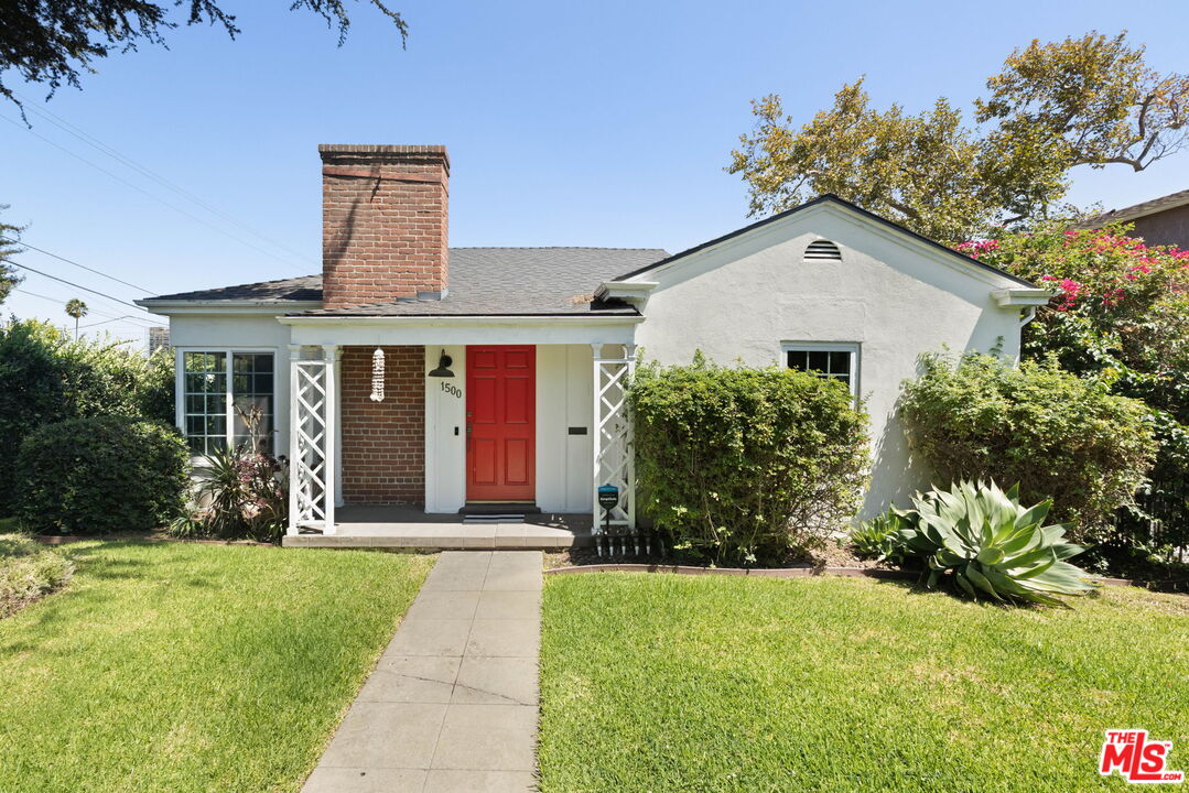 Property photo for 1500 S Spaulding Ave, Los Angeles, CA