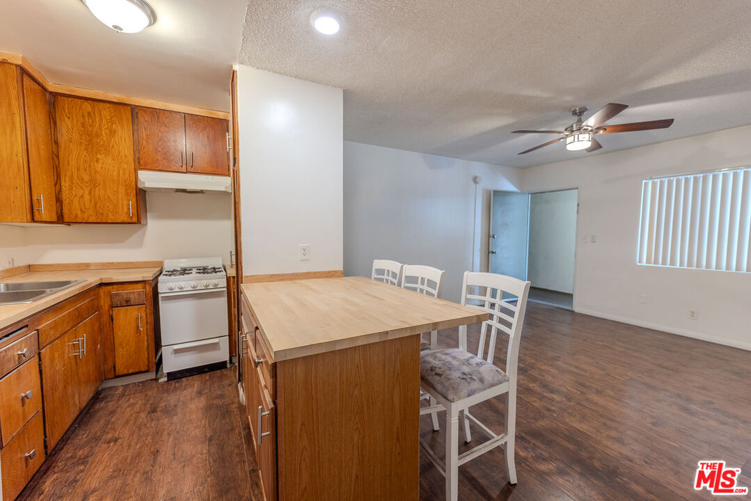 Property photo for 275 Lucas Ave, #4, Los Angeles, CA