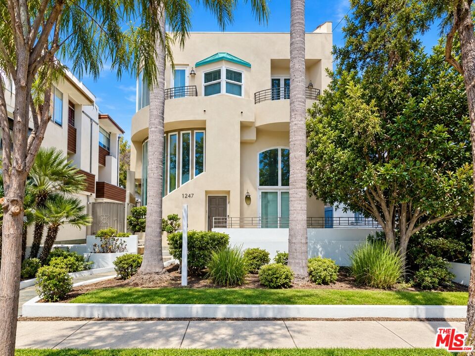 Property photo for 1247 23rd St, #D, Santa Monica, CA