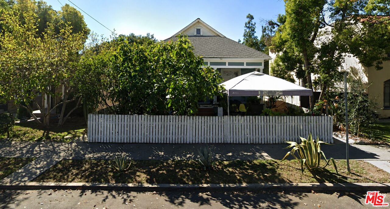 Property photo for 276 Thorne St, Los Angeles, CA