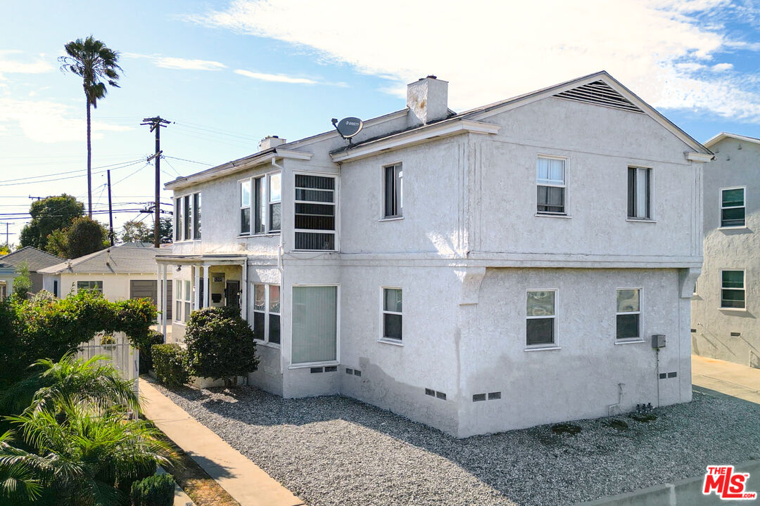 Property photo for 8207 Crenshaw Dr, Inglewood, CA