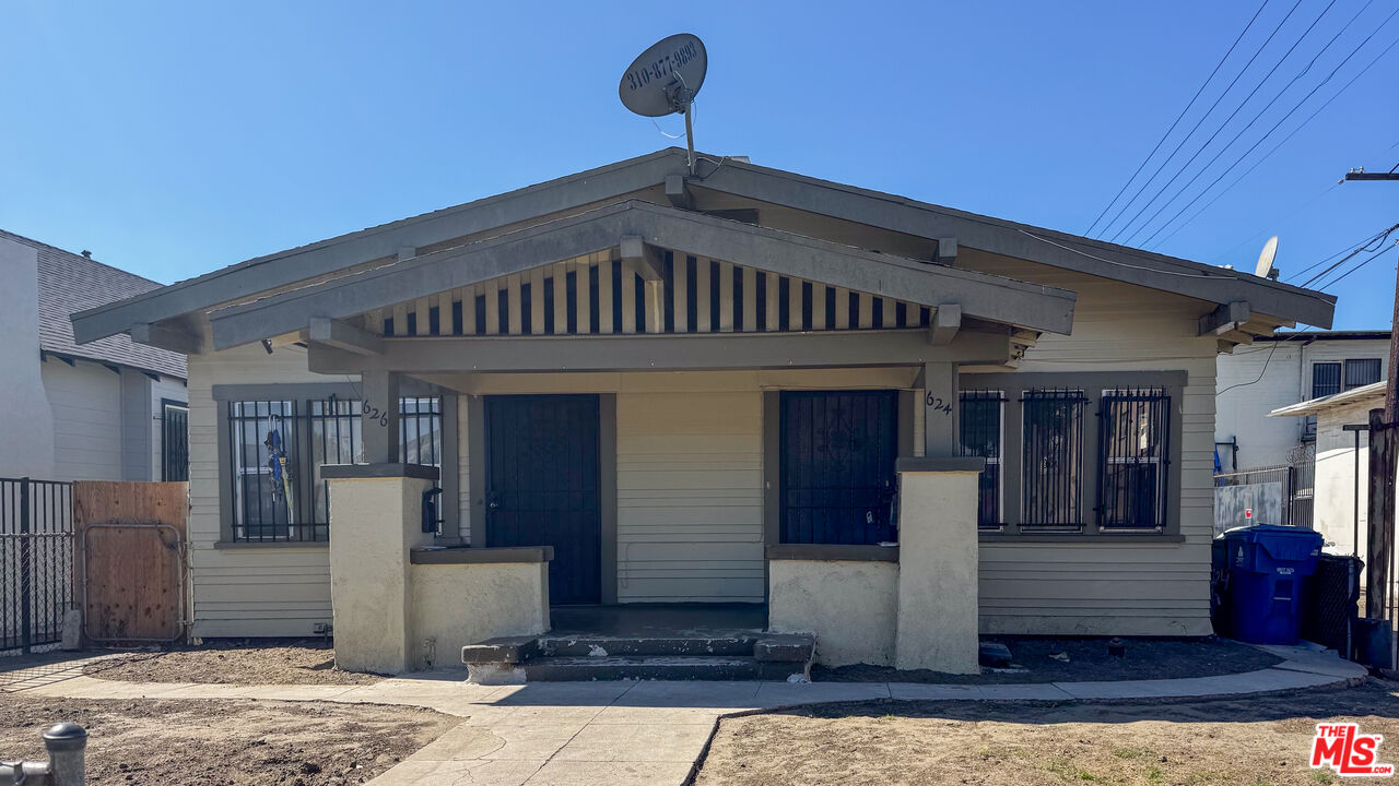 Property photo for 624 E 49th St, Los Angeles, CA