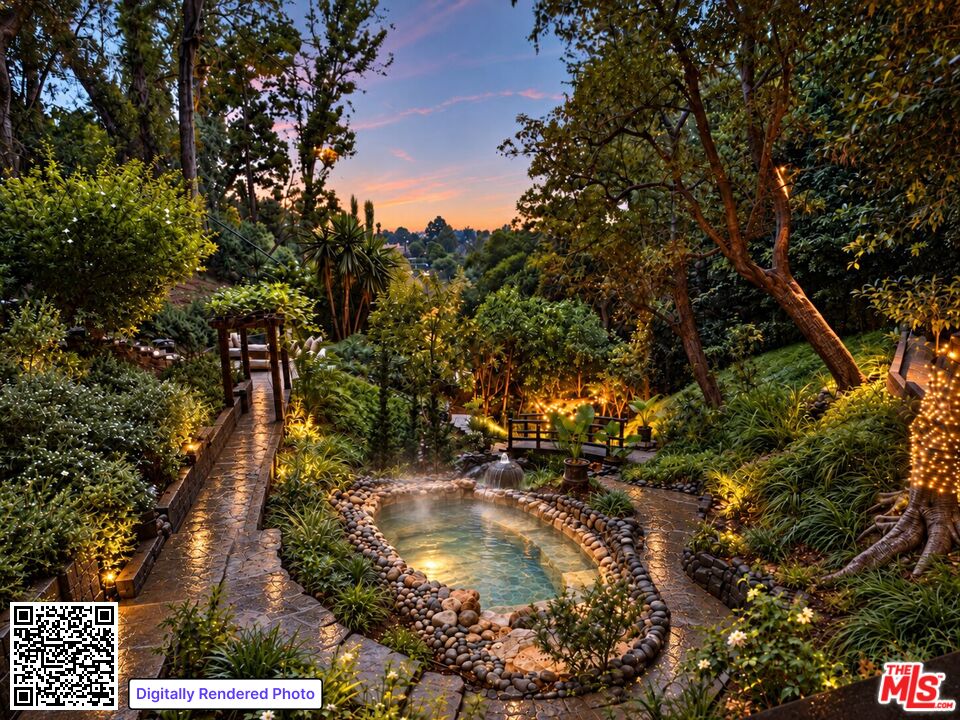 Property photo for 1509 Amalfi Dr, Los Angeles, CA