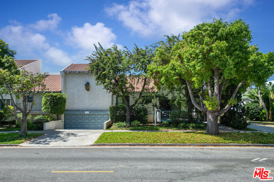 Property photo for 1144 17th St, #9, Santa Monica, CA