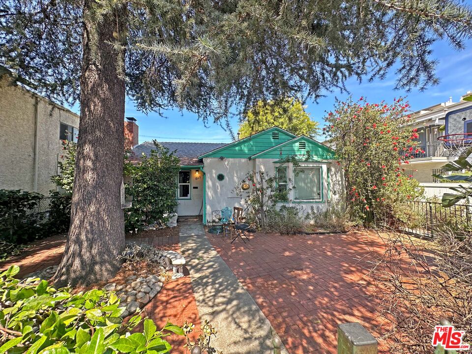 Property photo for 5623 Woodman Ave, Los Angeles, CA