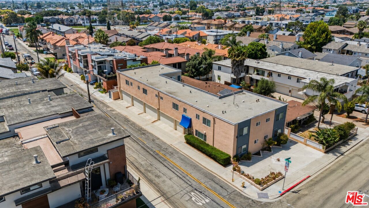 Property photo for 2622 Vanderbilt Ln, Redondo Beach, CA