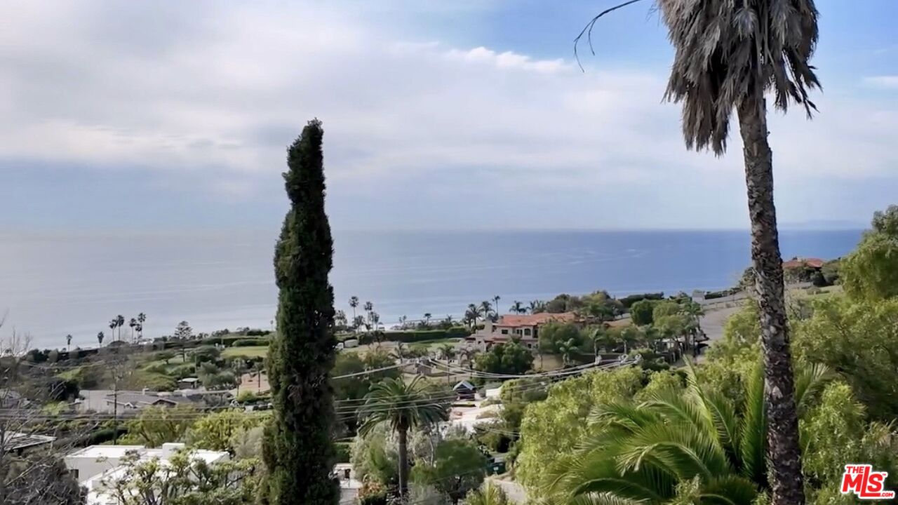 Property photo for 30087 Cuthbert Rd, Malibu, CA