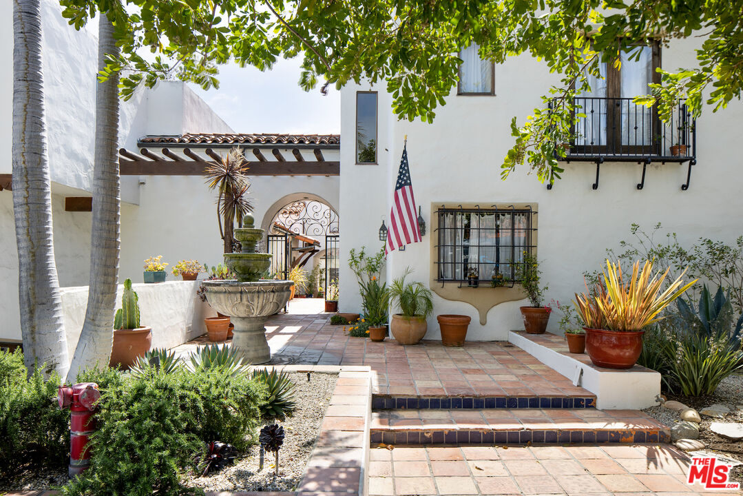 Property photo for 2652 29th St, #3, Santa Monica, CA