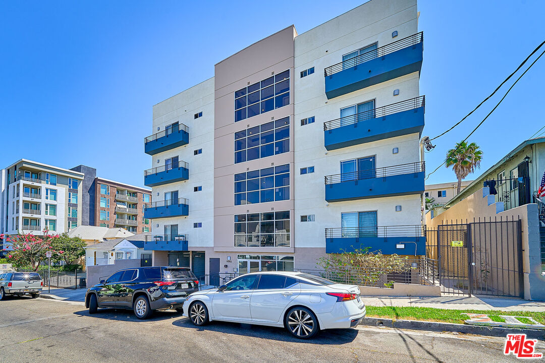 Property photo for 1042 S Kingsley Dr, #PH4, Los Angeles, CA