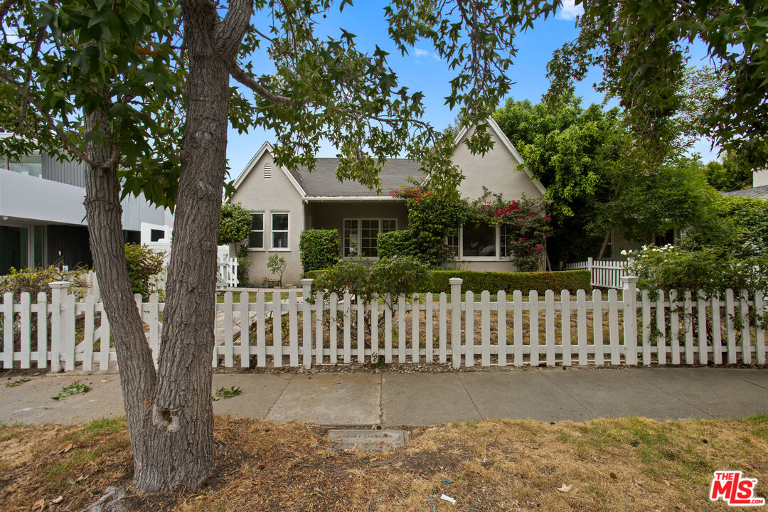 Property photo for 2127 Benecia Ave, Los Angeles, CA