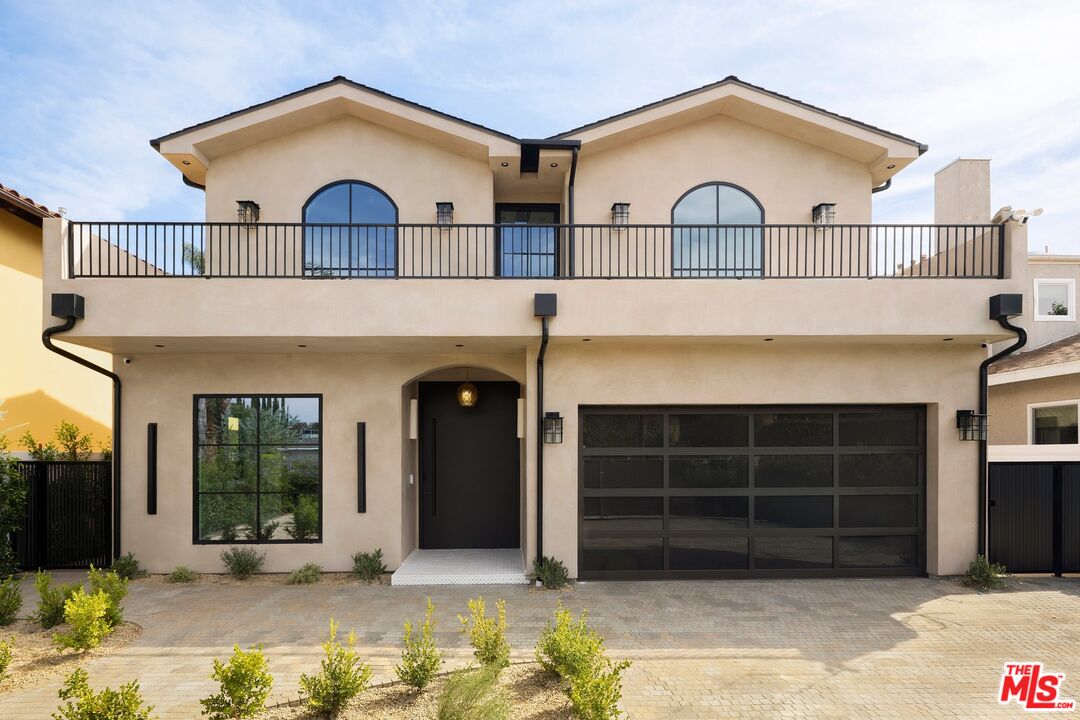 Property photo for 15110 Otsego St, Los Angeles, CA