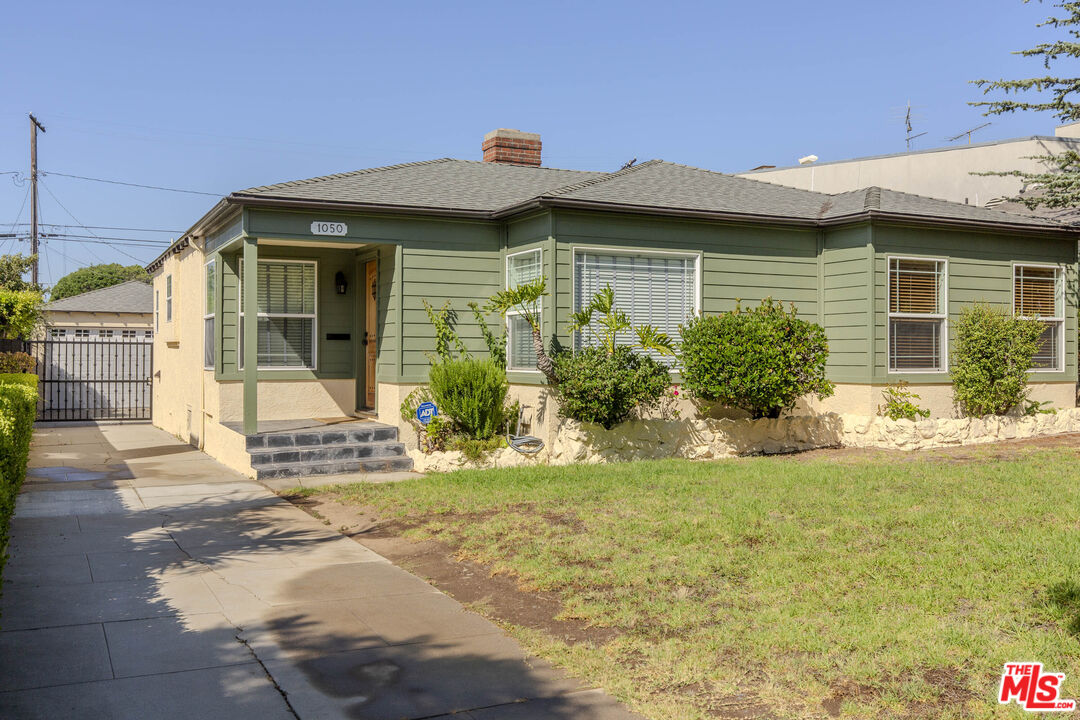 Property photo for 1050 Harvard St, Santa Monica, CA