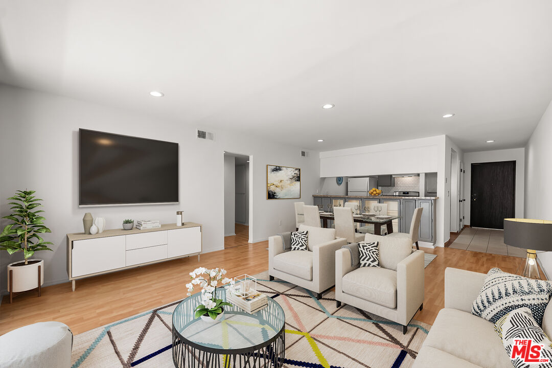 Property photo for 444 S Gramercy Pl, #10, Los Angeles, CA