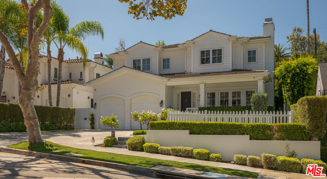 Property photo for 10334 Lorenzo Dr, Los Angeles, CA