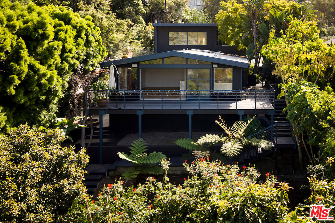 Property photo for 295 Mabery Rd, Santa Monica, CA