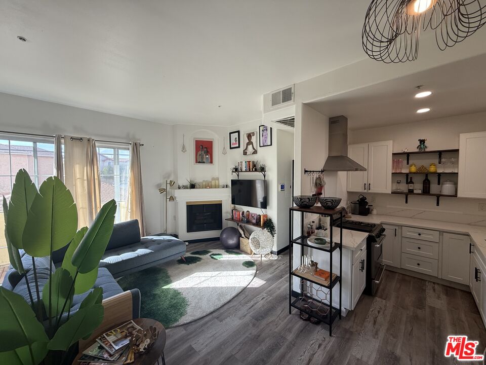 Property photo for 7033 La Tijera Blvd, #G101, Los Angeles, CA