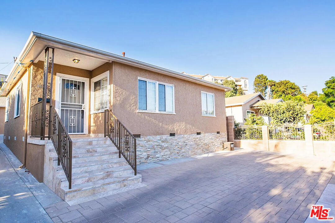 Property photo for 4645 Butterfly Ln, Los Angeles, CA