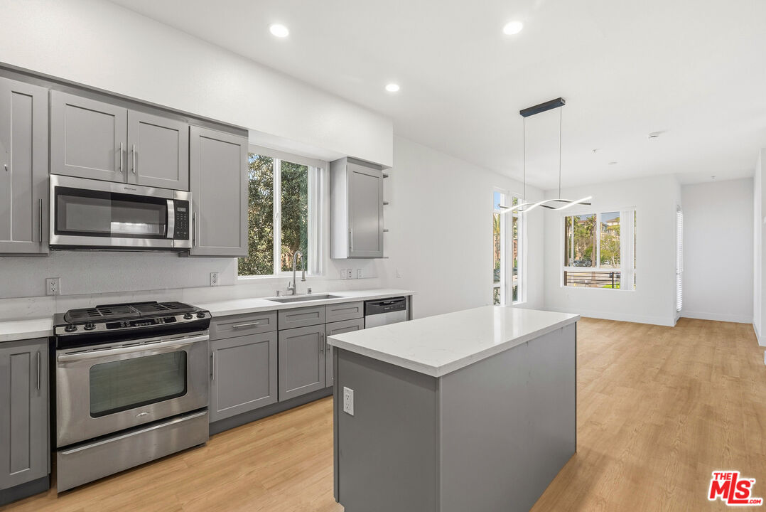 Property photo for 12920 Runway Rd, #120, Los Angeles, CA