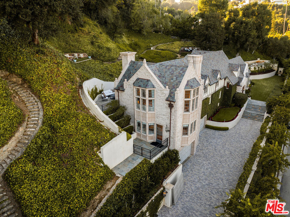 Property photo for 10950 Bellagio Rd, Los Angeles, CA