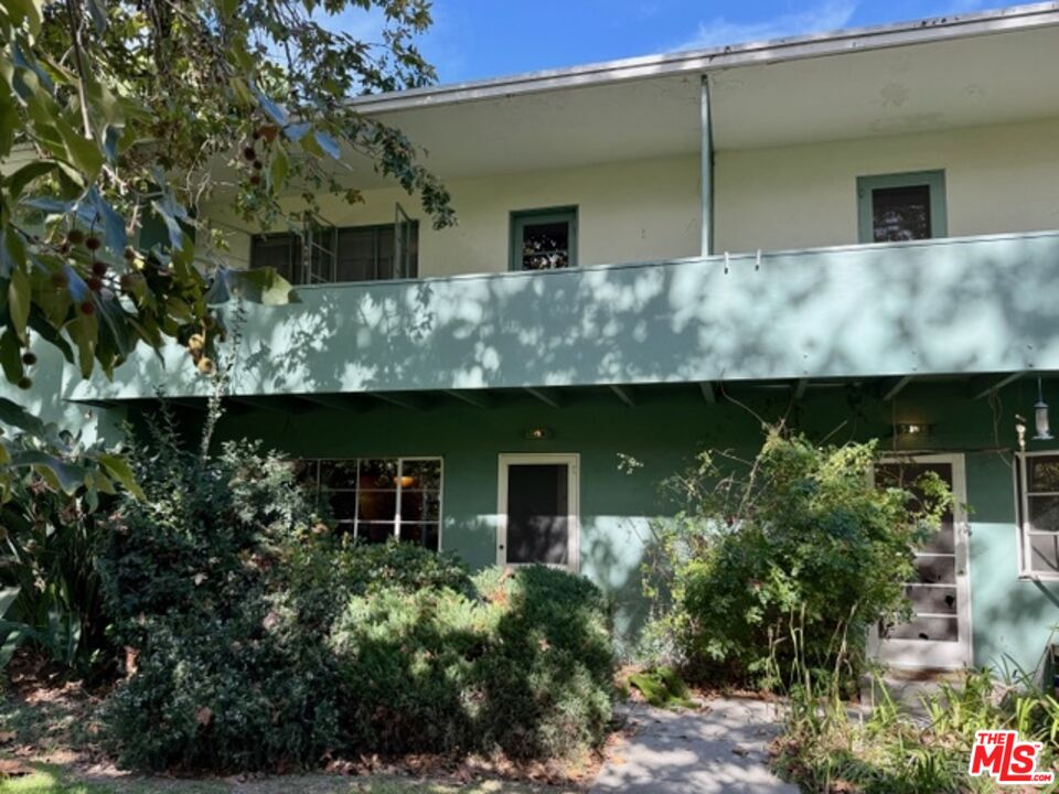 Property photo for 5390 Village Grn, Los Angeles, CA