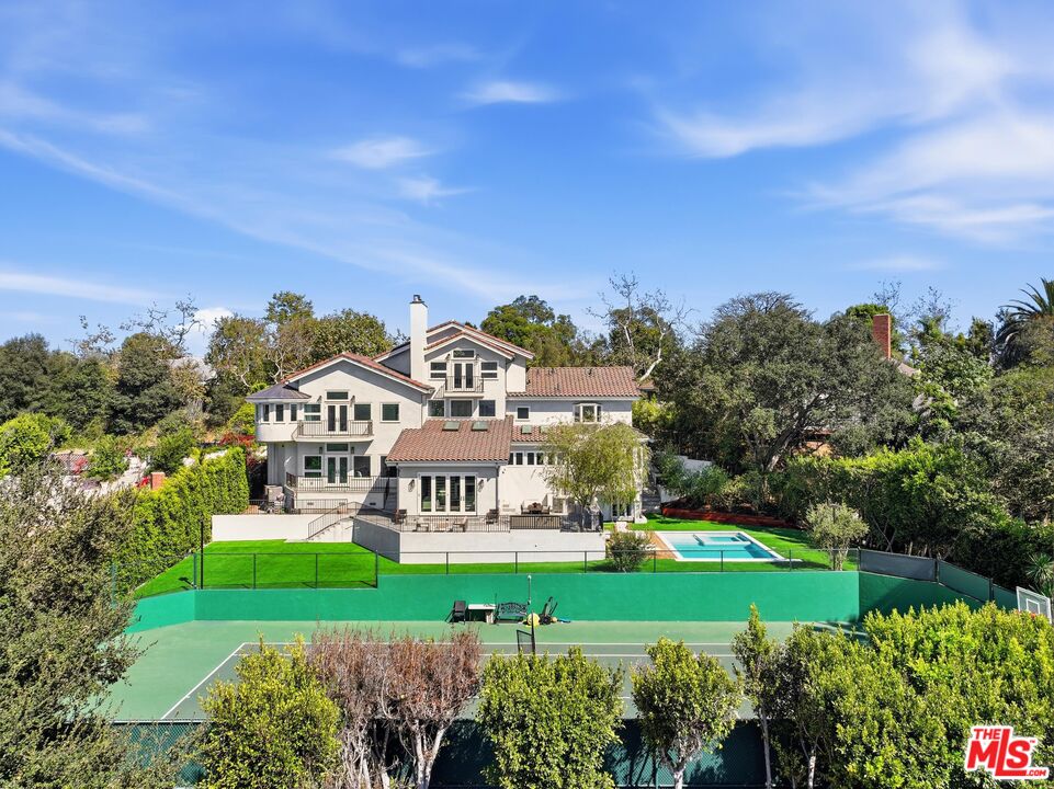 Property photo for 1027 Ravoli Dr, Los Angeles, CA