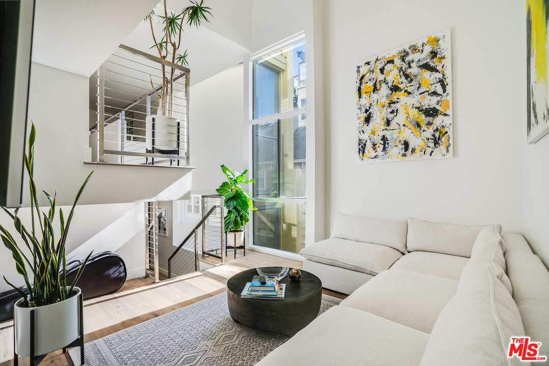 Property photo for 2222 6th St, #B, Santa Monica, CA