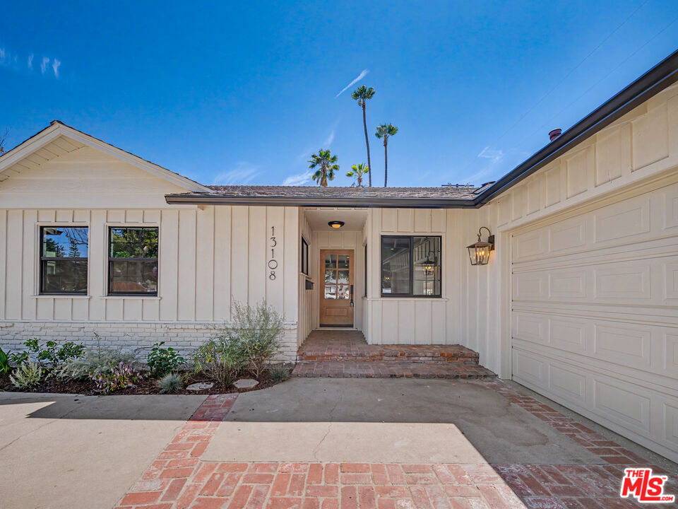 Property photo for 13108 Huston St, Los Angeles, CA