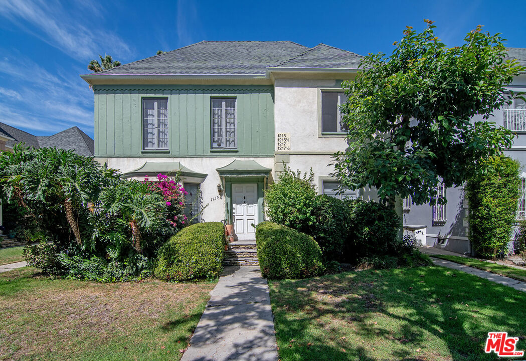 Property photo for 1217 1/2 S Alfred St, Los Angeles, CA